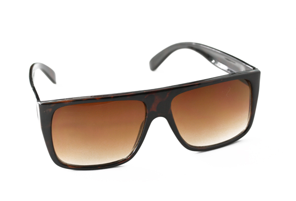 Klassische, braune Sonnenbrille, schlichtes Design